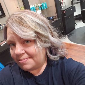 Meet your Posher, Tina